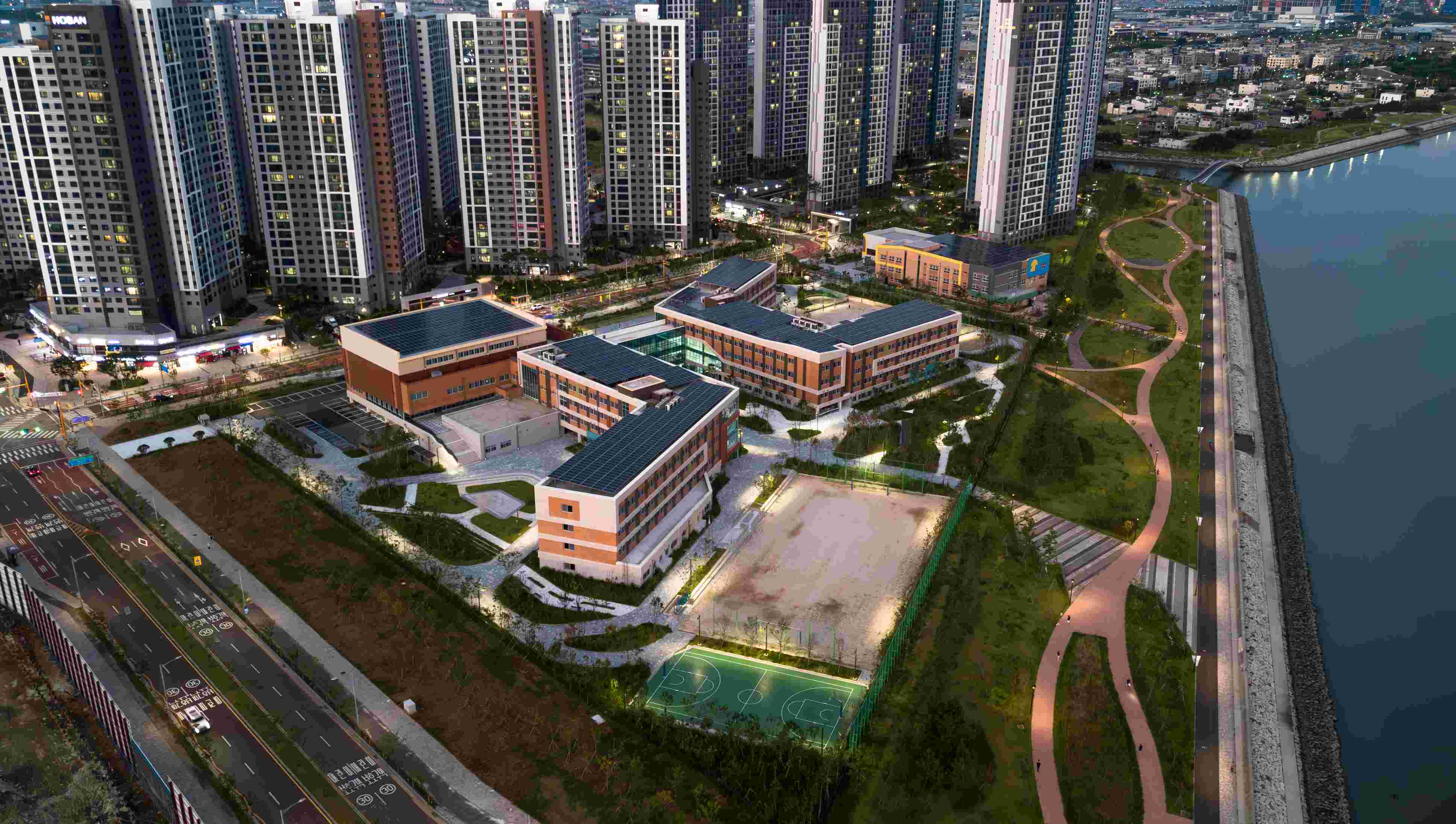 2023 대한민국 우수교육시설 공모전 ‘시화나래초중학교 우수상’ 수상3 이미지