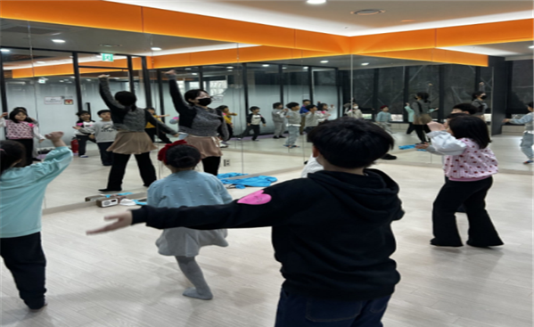 파주교육지원청,  학교 밖 늘봄공유학교 프로그램 운영으로 책임돌봄 실현1 이미지