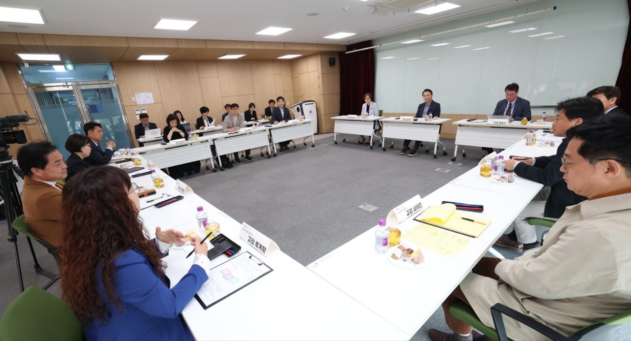 임태희 교육감   “교육 현장은 학교가 기본, 교감은 학교 기본 지키는 분”1 이미지