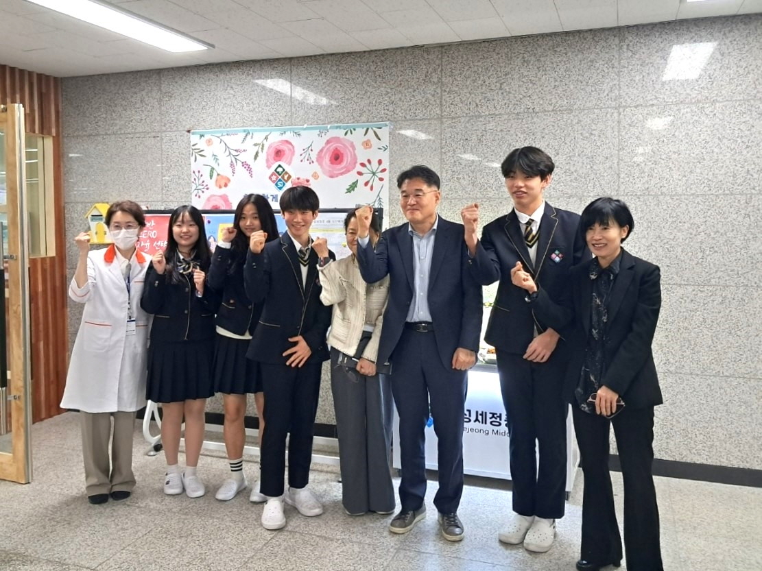 경기도교육청, 자율선택급식 실천학교 현장 방문  건강한 학교급식 문화를 위한 소통과 지원에 힘쓴다4 이미지