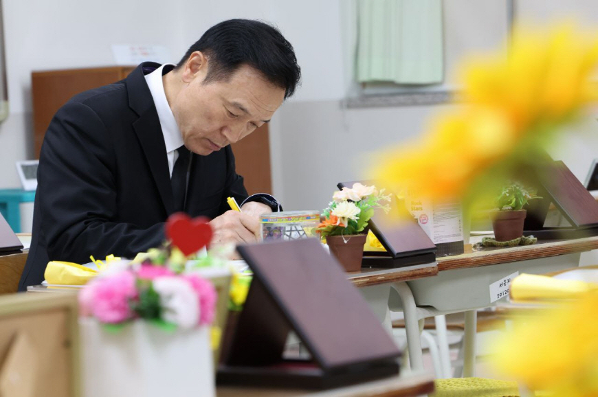 임태희 경기도교육감 “4ㆍ16기억교실은 새 희망을 찾는 교육의 장소”3 이미지