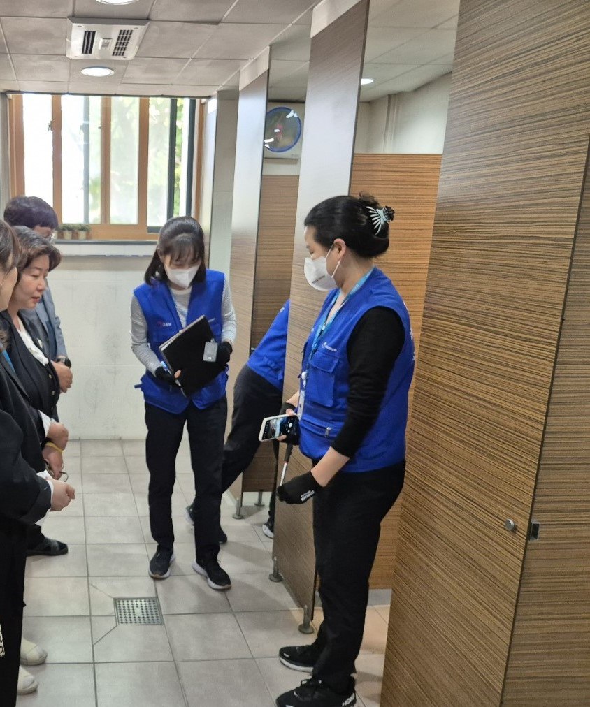 학교 내 불법촬영 멈춰!  경기도교육청, 경찰청·도청과 불법촬영 합동점검5 이미지