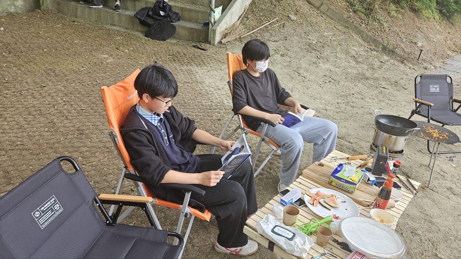 흥천중학교, 1학기 힐링 북크닉 운영1 이미지