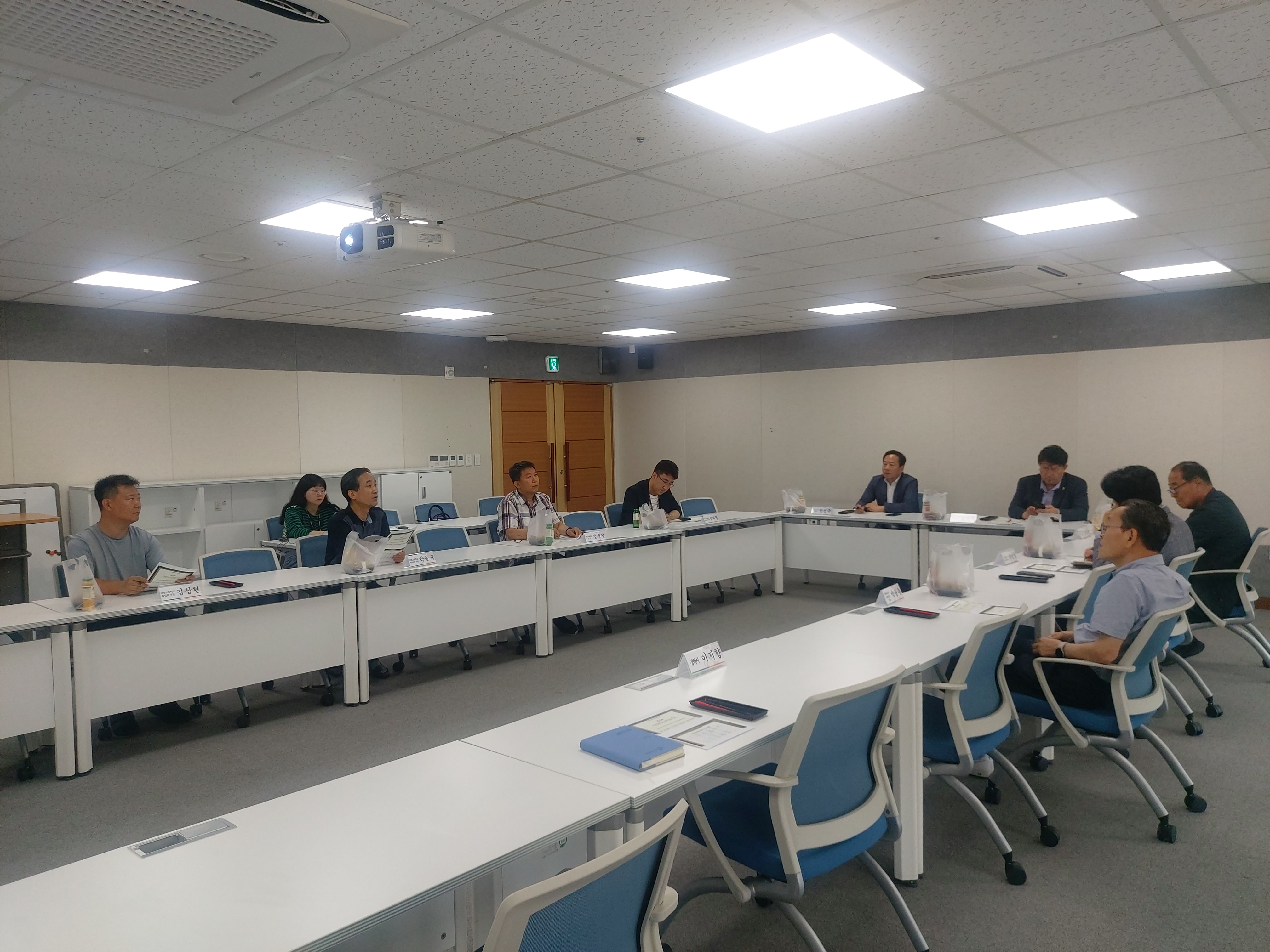 가평교육지원청, 직업계고 인식개선 및 활성화 방안 마련을 위한 직업교육협의회 개최1 이미지