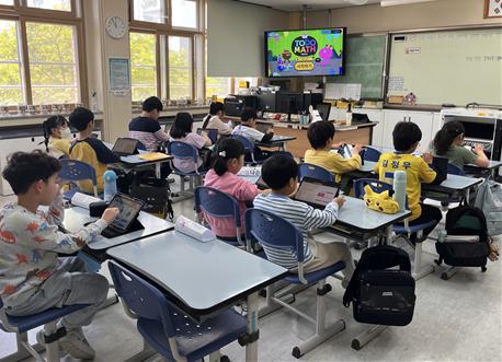 군포옥천초,‘에듀테크 및 AI코스웨어’를 통한  학생 맞춤형 수업 실현1 이미지