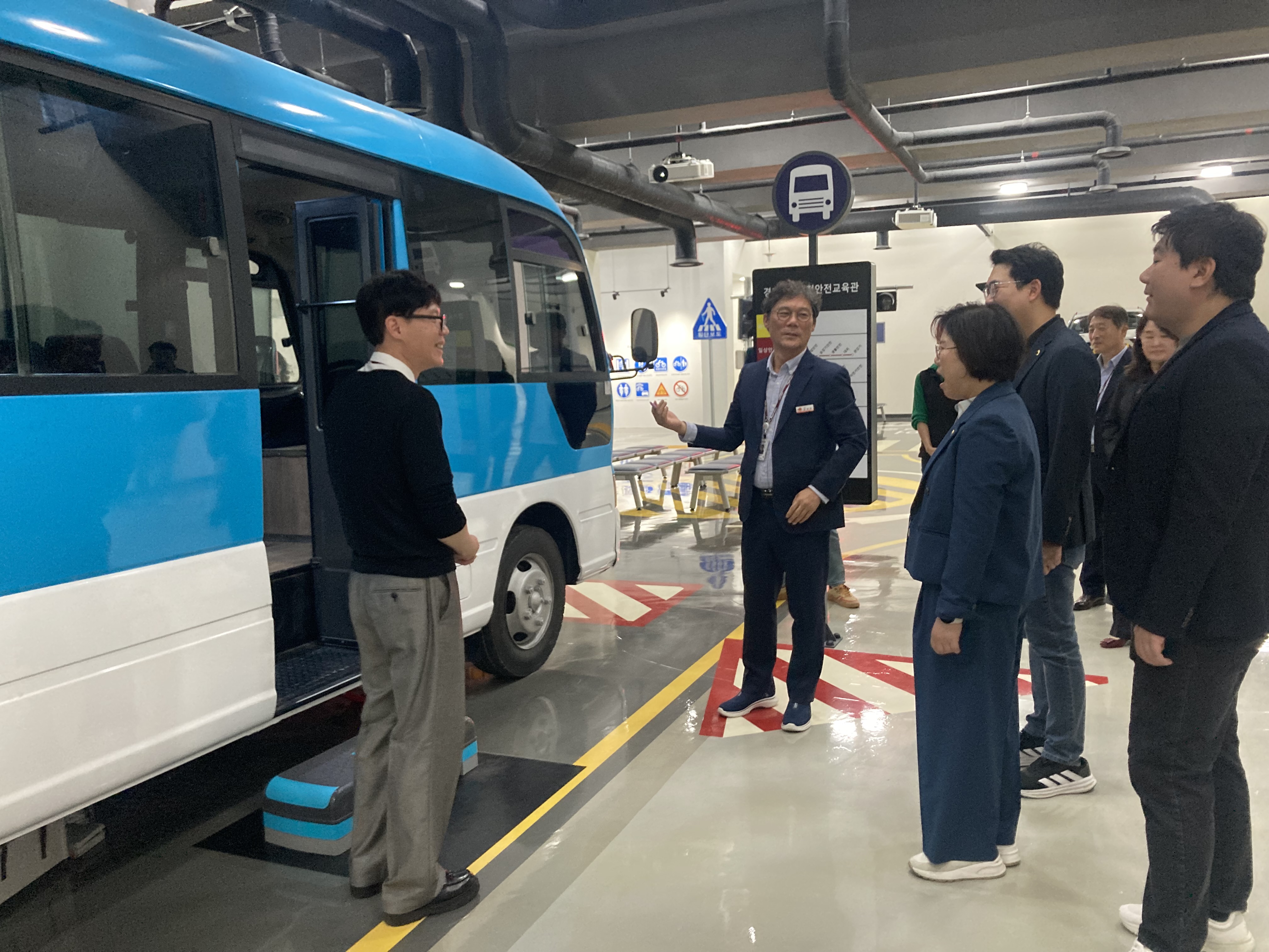 경기도교육청안전교육관,  경기도의회 교육행정위원회 현장 방문 격려1 이미지