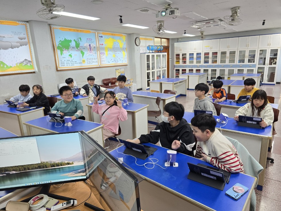 지역기관과 함께 그려가는 AI·디지털 교육(AIDEd), 연천 공유학교 운영1 이미지