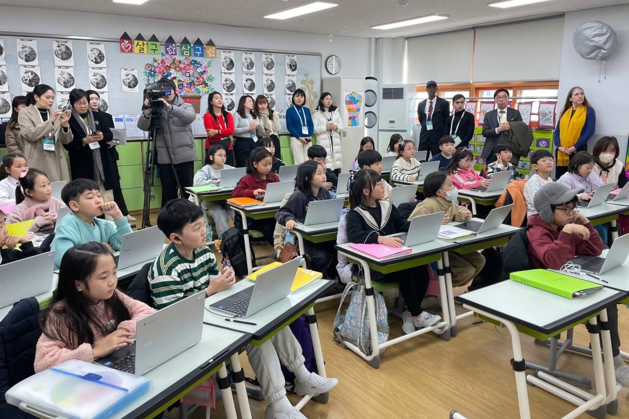 “유네스코가 말한 미래교육 현장이 경기도에!”‘하이러닝·직업교육·생태교육’ 등 국외 참가자, 경기교육 현장 방문4 이미지