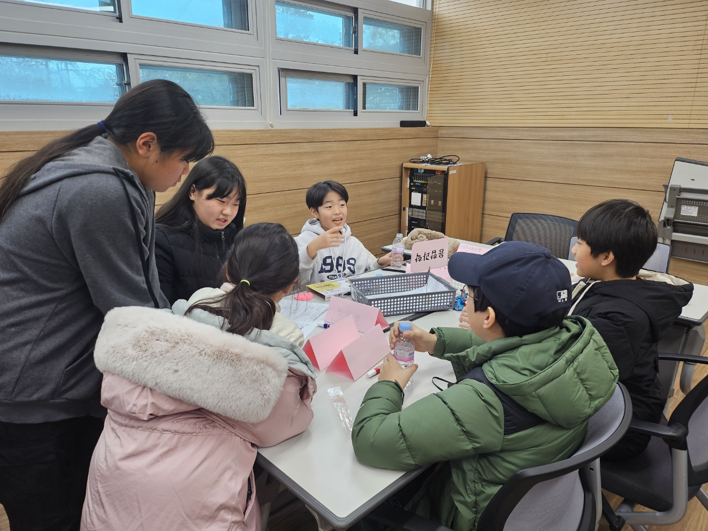 학생이 배우고 싶은 주제 제안하면  경기공유학교에서 배울 수 있어요1 이미지