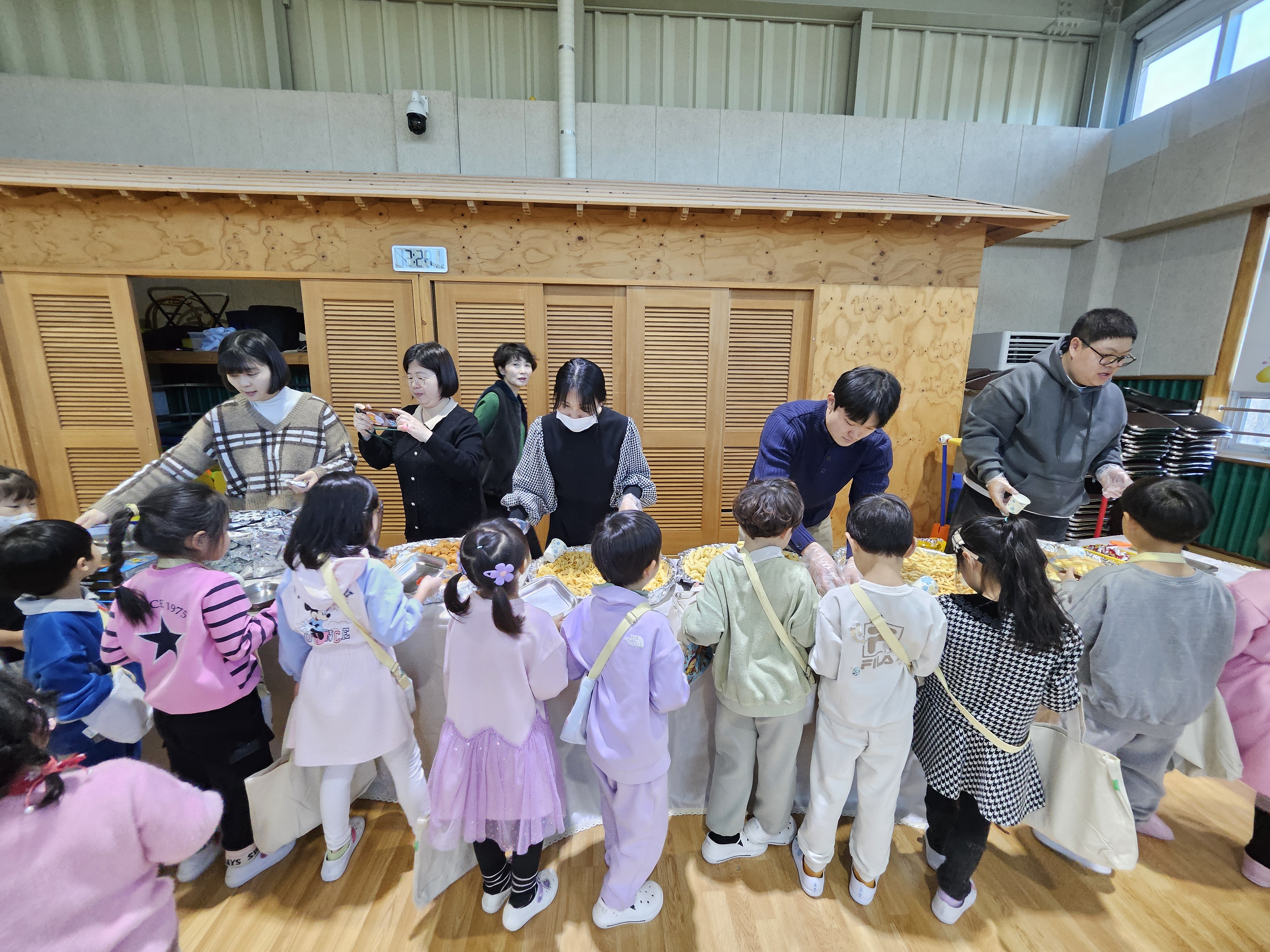 일동유치원, “별별 나눔데이” 진행1 이미지