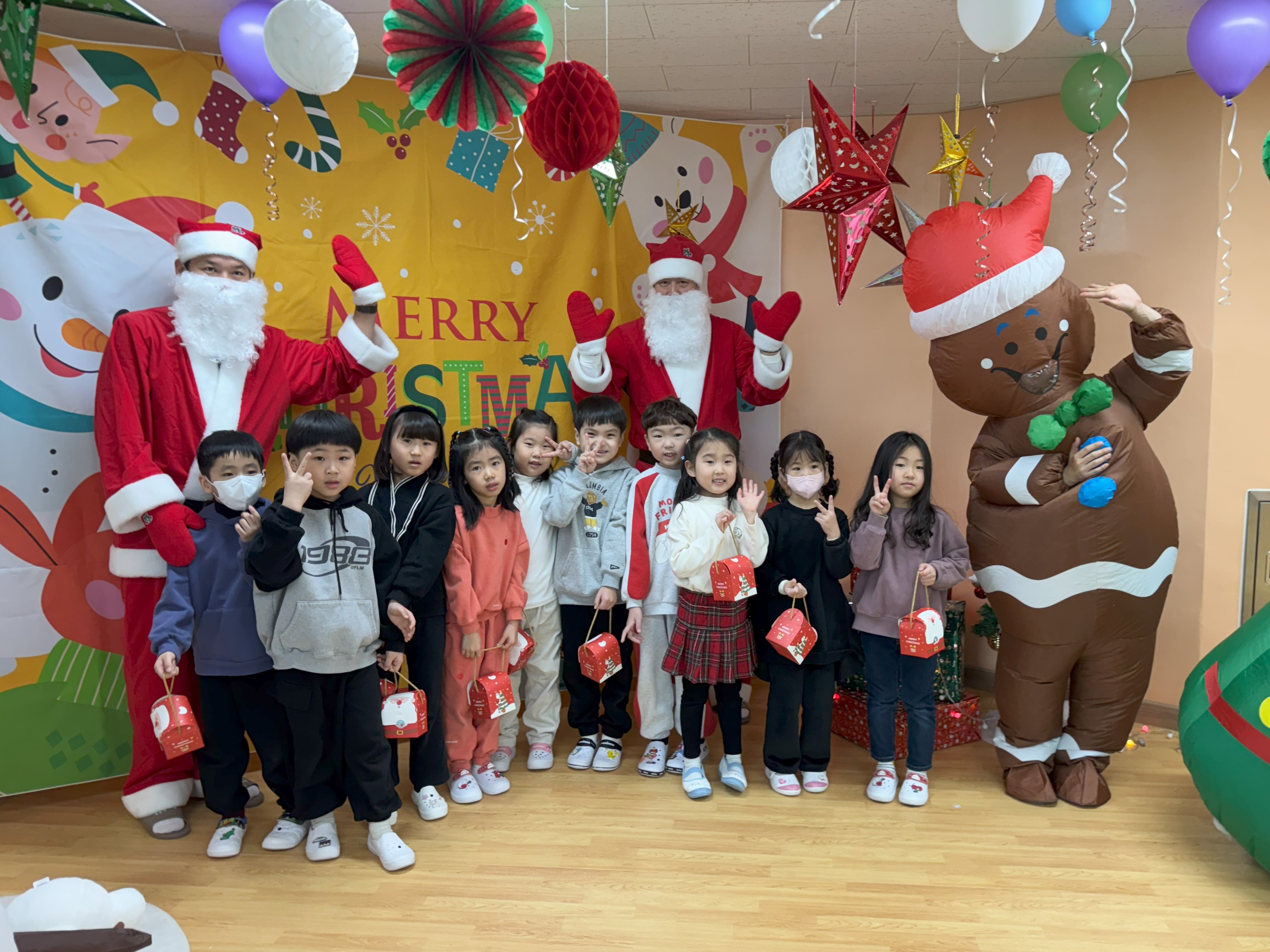 의정부 정음유치원 학부모회, 크리스마스 기쁨 나눠1 이미지