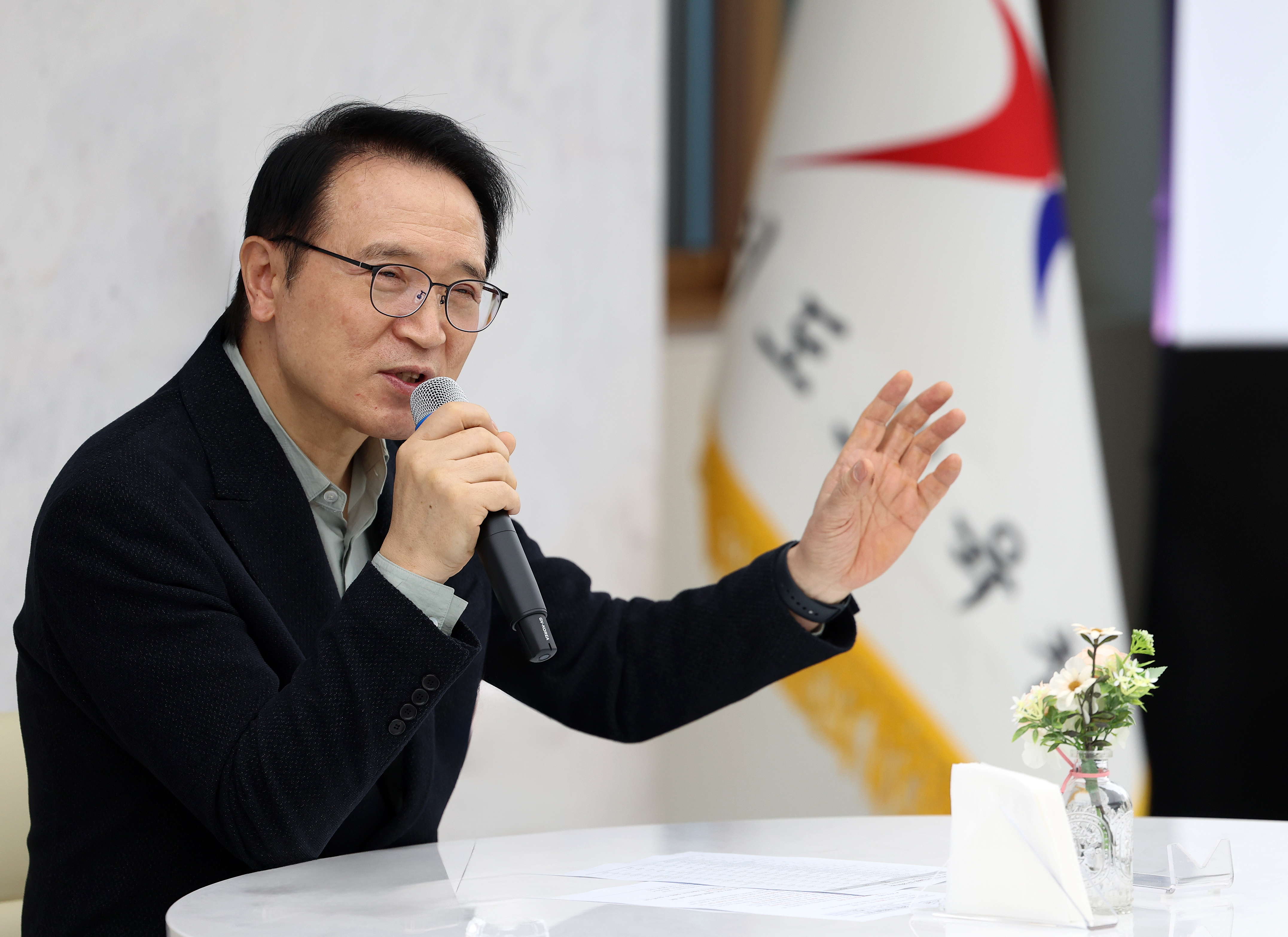 임태희 교육감, 맞춤형복지 600억 예산 투자로 청년 공무원과 약속 지키다2 이미지