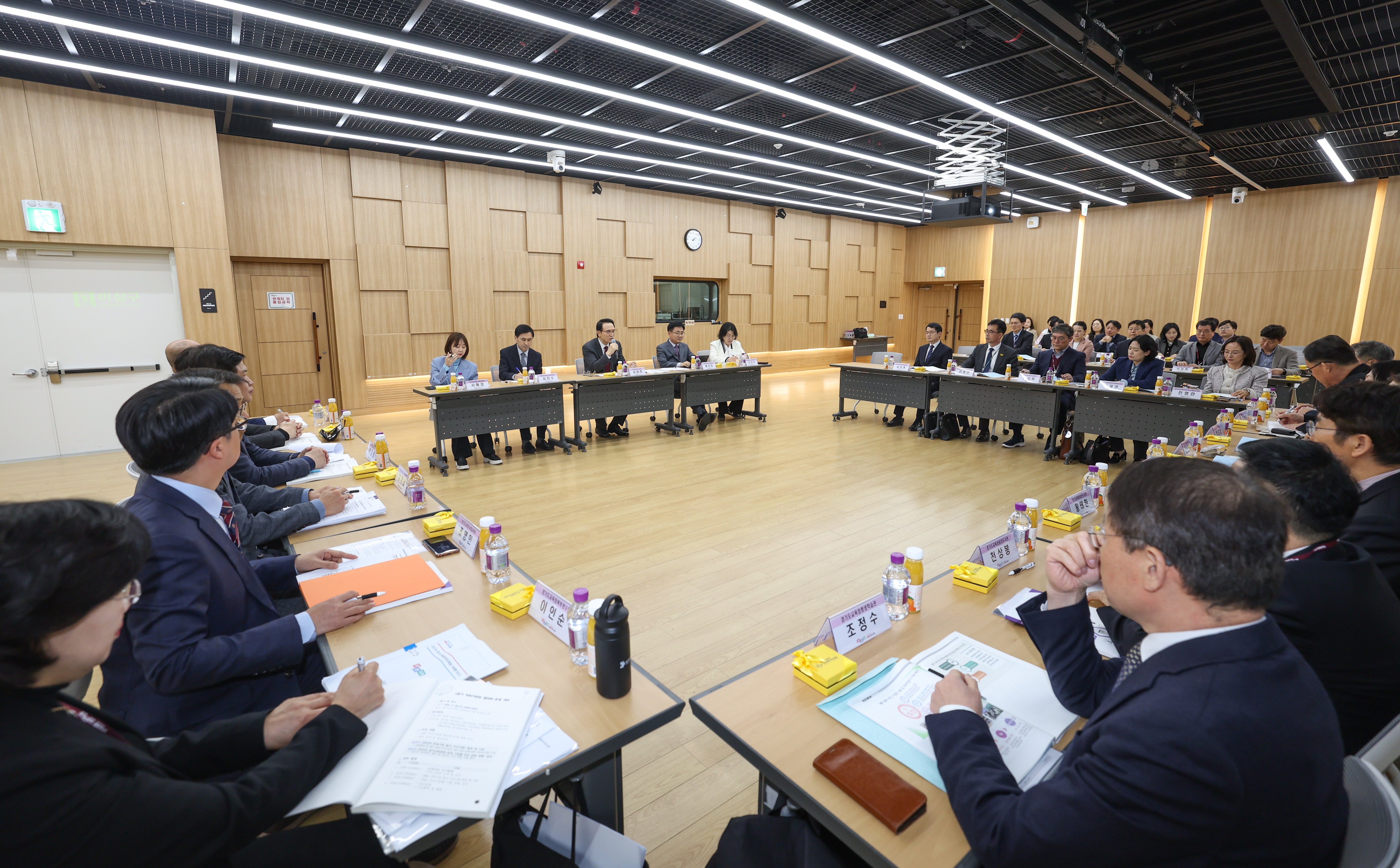 임태희 교육감, “직속기관은 경기교육의 중요한 업무 담당해… 어려운 점 적극 챙길 것”3 이미지