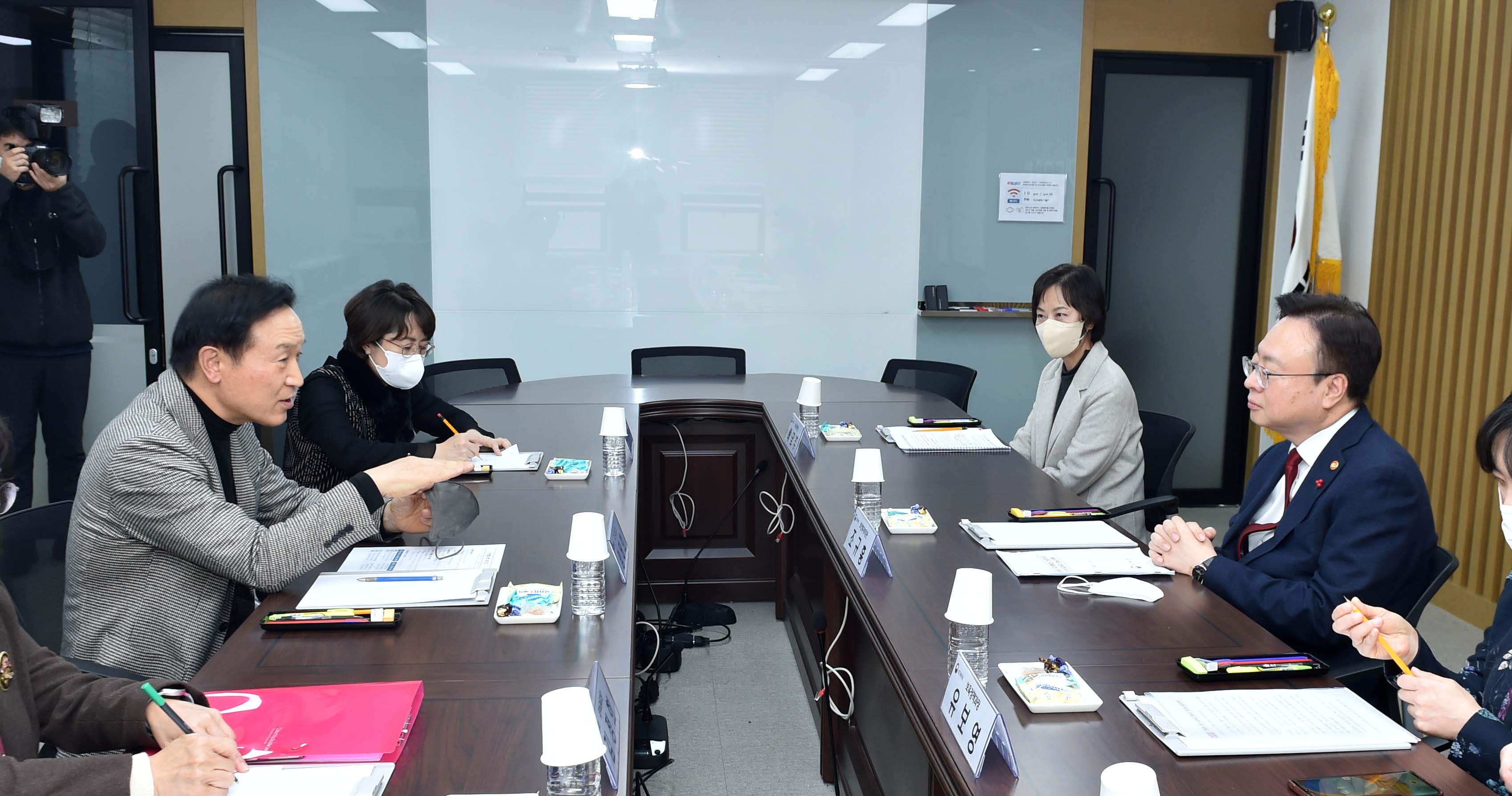 조규홍 보건복지부 장관과 환담1 이미지
