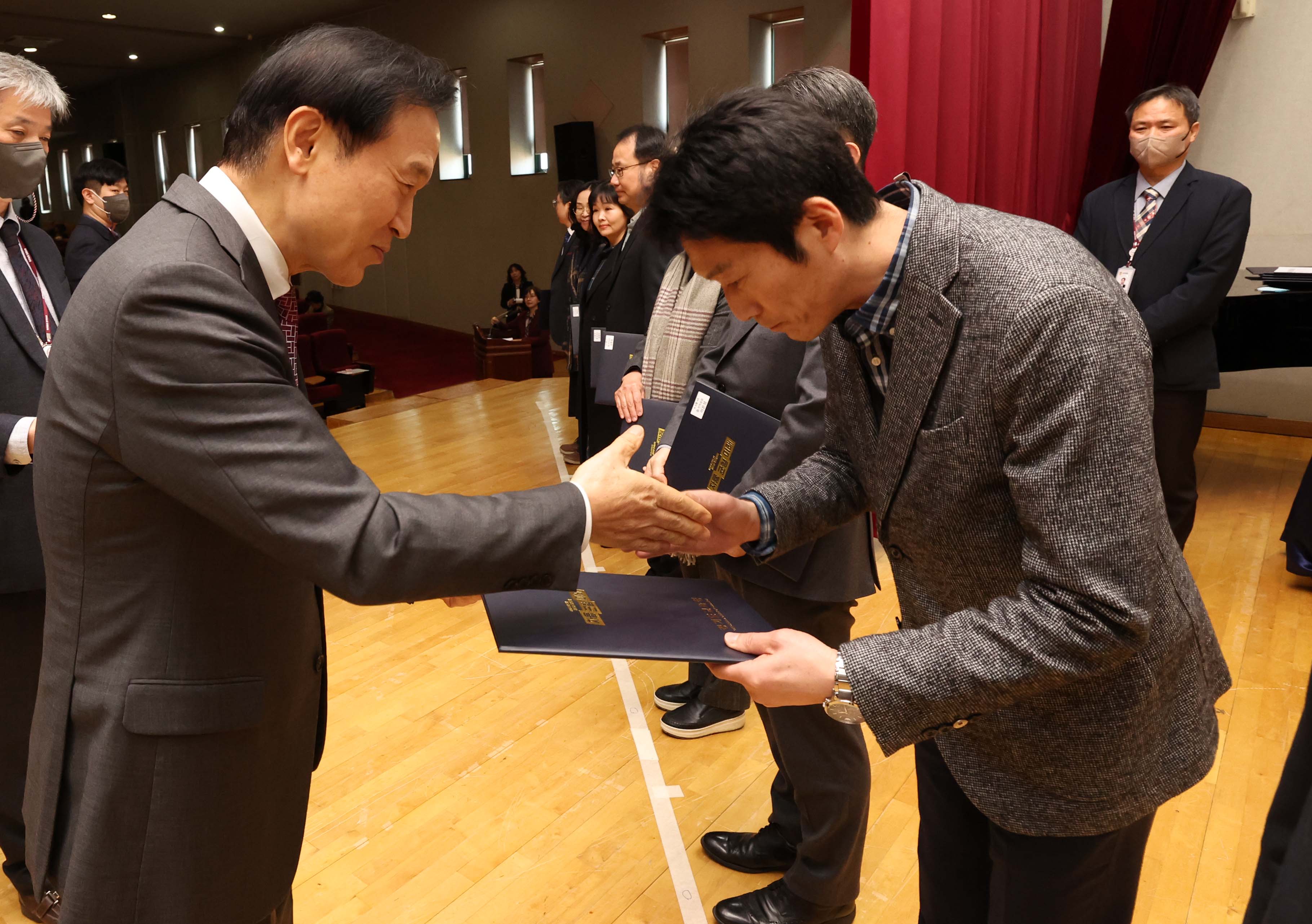교원임명장 발령식2 이미지